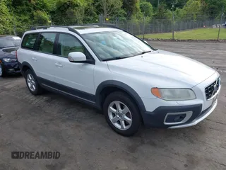2008 Volvo XC70 z VIN YV4BZ982481040156, wystawiony jako IAAI lot #42143808 z przebiegiem 160 002 mil mil oraz . Historia ofert i sprzedaży dostępna na DreamBid. Obrazek 1.