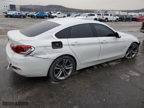 2019 BMW 4 Series 430i with VIN WBA4J1C58KBM13915, listed as a Copart auction lot 43012125 with 113,341 mi miles and Salvage Title. Bid and sale history available at carsss.com. Image 3.