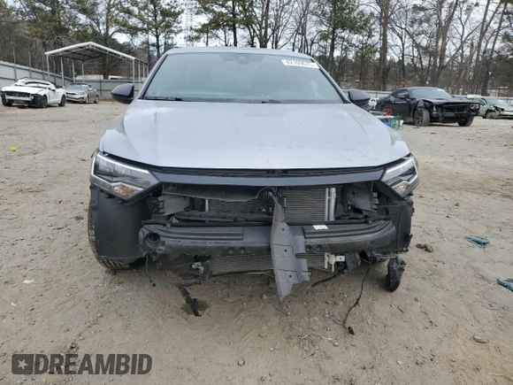 2024 Volkswagen Jetta Sport z VIN 3VWAM7BU7RM055585, wystawiony jako Copart lot #42109675 z przebiegiem 17 485 mil mil oraz Szkoda całkowita • Salvage title. Historia ofert i sprzedaży dostępna na DreamBid. Obrazek 5.