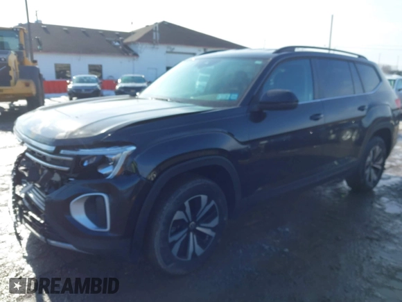 2024 Volkswagen Atlas SE z VIN 1V2LR2CA5RC576809, wystawiony jako IAAI lot #41652203 z przebiegiem 11 300 mil mil oraz . Historia ofert i sprzedaży dostępna na DreamBid. Obrazek 17.