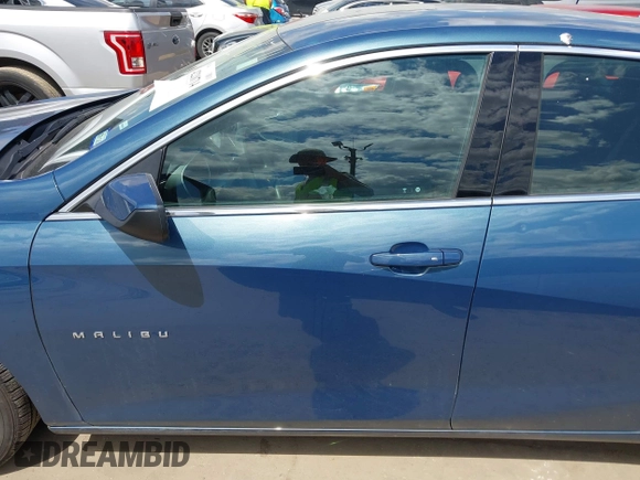 2025 Chevrolet Malibu LT with VIN 1G1ZD5ST1SF111729, listed as a IAAI auction lot 42218714 with 21,023 mi miles and . Bid and sale history available at DreamBid. Image 14.