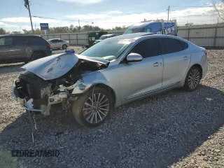 2017 Kia Cadenza Premium with VIN KNALC4J19H5060549, listed as a Copart auction lot 80995714 with 95,763 mi miles and Salvage Title. Bid and sale history available at carsss.com. Image 1.