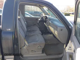 1999 Chevrolet Silverado 1500 LT with VIN 1GCEK14T8XE115517, listed as a IAAI auction lot 42094504 with 183,583 mi miles. Bid and sale history available at carsss.com. Image 8.
