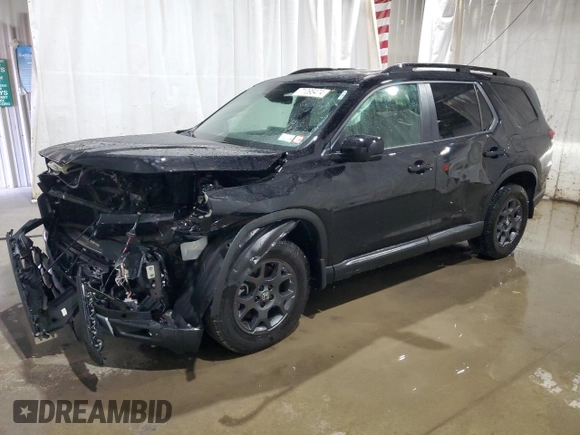 2024 Honda Pilot TrailSport with VIN 5FNYG1H69RB026415, listed as a Copart auction lot 71098474 with 0 mi miles and Salvage Title. Bid and sale history available at carsss.com. Image 1.