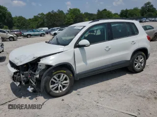 2016 Volkswagen Tiguan S with VIN WVGAV7AX0GW526531, listed as a Copart auction lot 59600605 with 102,737 mi miles and Salvage title. Bid and sale history available at DreamBid. Image 1.
