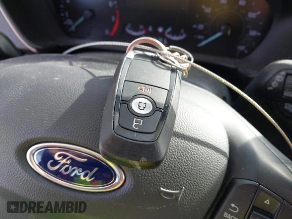 2020 Ford Escape SE z VIN 1FMCU9G68LUC31480, wystawiony jako IAAI lot #41780930 z przebiegiem 45 494 mil mil oraz . Historia ofert i sprzedaży dostępna na DreamBid. Obrazek 11.