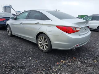 2013 Hyundai Sonata Limited with VIN 5NPEC4AC9DH762751, listed as a IAAI auction lot 42261110 with 159,824 mi miles and . Bid and sale history available at DreamBid. Image 3.