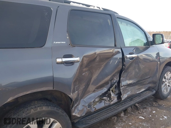 2016 Toyota Sequoia Limited with VIN 5TDJY5G1XGS127354, listed as a IAAI auction lot 41291303 with 106,327 mi miles. Bid and sale history available at carsss.com. Image 6.