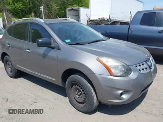 2015 Nissan Rogue S z VIN JN8AS5MV5FW758721, wystawiony jako IAAI lot #42237081 z przebiegiem 178 084 mil mil oraz . Historia ofert i sprzedaży dostępna na DreamBid. Obrazek 1.