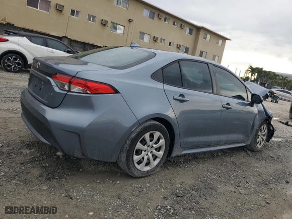 2021 Toyota Corolla LE with VIN 5YFEPMAE5MP165511, listed as a Copart auction lot 50305475 with 29,403 mi miles and Non Repairable. Bid and sale history available at carsss.com. Image 3.