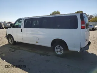 2012 Chevrolet Express Passenger 1LT z VIN 1GAZG1FG4C1100252, wystawiony jako Copart lot #73242444 z przebiegiem 76 779 mil mil oraz Szkoda całkowita • Salvage title. Historia ofert i sprzedaży dostępna na DreamBid. Obrazek 2.