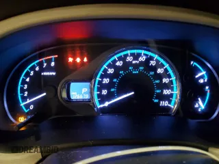 2014 Toyota Sienna XLE with VIN 5TDYK3DC3ES422884, listed as a Copart auction lot 44645715 with 126,679 mi miles and Salvage Title. Bid and sale history available at carsss.com. Image 9.