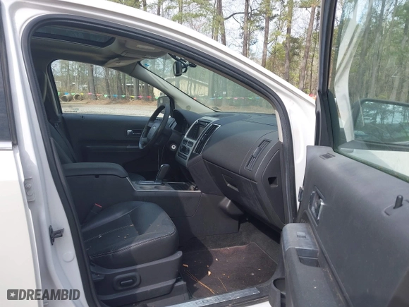 2010 Ford Edge Limited with VIN 2FMDK4KC6ABA65604, listed as a IAAI auction lot 41924025 with 165,726 mi miles. Bid and sale history available at carsss.com. Image 5.