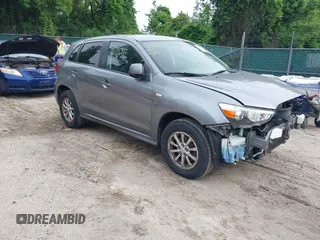 2011 Mitsubishi Outlander ES z VIN JA4AP3AU0BZ000186, wystawiony jako IAAI lot #42336262 z przebiegiem 139 939 mil mil oraz . Historia ofert i sprzedaży dostępna na DreamBid. Obrazek 1.