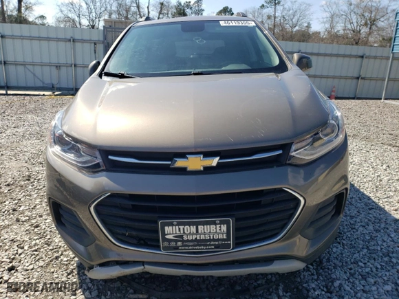 2020 Chevrolet Trax LT with VIN KL7CJLSBXLB352910, listed as a Copart auction lot 46119355 with 84,826 mi miles and Salvage Title. Bid and sale history available at carsss.com. Image 5.