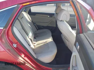 2016 Hyundai Sonata SE z VIN 5NPE24AF1GH349434, wystawiony jako IAAI lot #42555667 z przebiegiem 178 592 mil mil oraz . Historia ofert i sprzedaży dostępna na DreamBid. Obrazek 8.