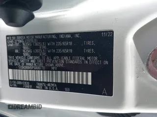 2023 Toyota Highlander L z VIN 5TDKDRBH5PS008770, wystawiony jako IAAI lot #41287960 z przebiegiem 26 822 mil mil oraz . Historia ofert i sprzedaży dostępna na DreamBid. Obrazek 9.