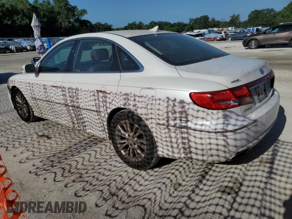 2011 Hyundai Azera Limited with VIN KMHFC4DF7BA525220, listed as a Copart auction lot 55420475 with 157,129 mi miles and Clean Title. Bid and sale history available at DreamBid. Image 2.