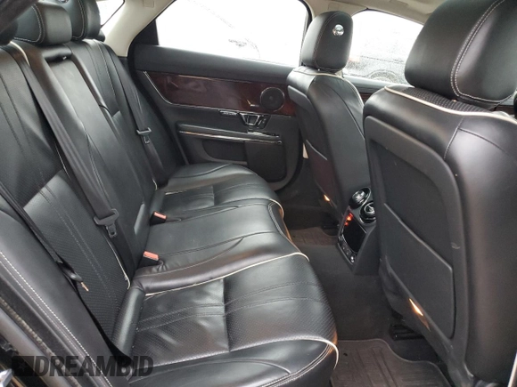 2017 Jaguar XJ R-Sport with VIN SAJWA1C77H8W04956, listed as a Copart auction lot 45174505 with 142,002 mi miles and Salvage title. Bid and sale history available at DreamBid. Image 10.