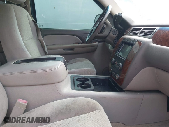 2007 Chevrolet Tahoe LTZ with VIN 1GNFC13J37R145736, listed as a IAAI auction lot 41724845 with 290,931 mi miles and . Bid and sale history available at DreamBid. Image 5.
