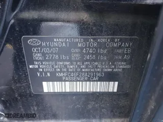 2008 Hyundai Azera Limited with VIN KMHFC46F28A291963, listed as a IAAI auction lot 41635963 with 180,207 mi miles. Bid and sale history available at carsss.com. Image 9.