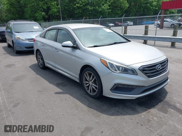 2015 Hyundai Sonata Sport with VIN 5NPE34AB1FH093398, listed as a IAAI auction lot 42178214 with 172,018 mi miles and . Bid and sale history available at carsss.com. Image 1.