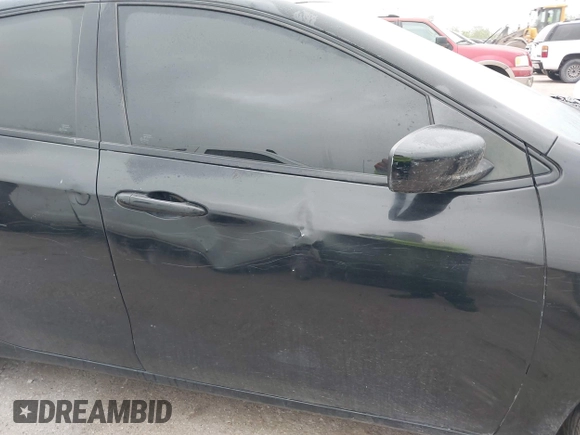 2015 Dodge Dart SXT z VIN 1C3CDFBB2FD268203, wystawiony jako IAAI lot #41901893 z przebiegiem 187 278 mil mil oraz . Historia ofert i sprzedaży dostępna na DreamBid. Obrazek 13.