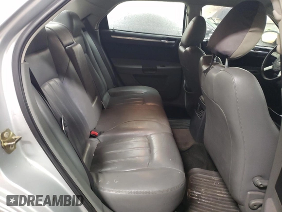 2005 Chrysler 300 with VIN 2C3JA63H25H176366, listed as a Copart auction lot 44174295 with 181,498 mi miles and Salvage Title. Bid and sale history available at carsss.com. Image 10.