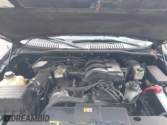 2004 Ford Explorer XLT z VIN 1FMDU73K14ZA30066, wystawiony jako IAAI lot #42327923 z przebiegiem 156 611 mil mil oraz . Historia ofert i sprzedaży dostępna na DreamBid. Obrazek 10.