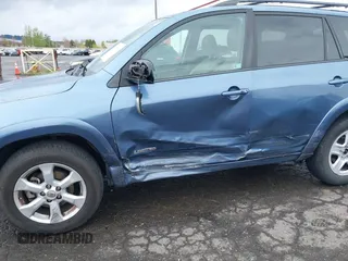 2012 Toyota RAV4 Limited с VIN 2T3DK4DV2CW077624, выставлен на аукционе IAAI как лот 41973631 с пробегом 124 394 миль миль и . История ставок и продаж доступна на DreamBid. Изображение 6.