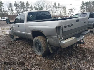 1998 Dodge Ram 2500 with VIN 3B7KF22D1WG102284, listed as a IAAI auction lot 41558563 with 1 mi miles. Bid and sale history available at carsss.com. Image 3.