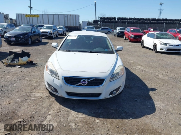 2013 Volvo C70 T5 с VIN YV1672MC2DJ137263, выставлен на аукционе IAAI как лот 41834316 с пробегом 26 337 миль миль и . История ставок и продаж доступна на DreamBid. Изображение 13.