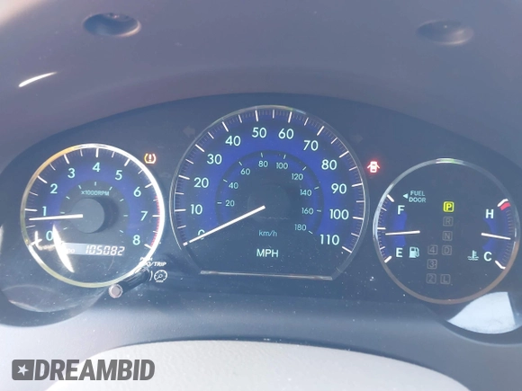 2010 Toyota Sienna XLE with VIN 5TDYK4CC6AS320562, listed as a IAAI auction lot 41005929 with 105,082 mi miles and . Bid and sale history available at DreamBid. Image 7.