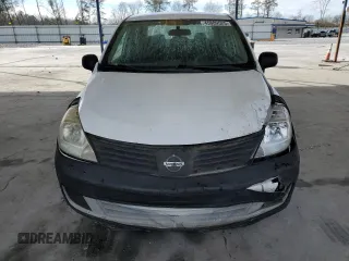 2009 Nissan Versa 1.6 with VIN 3N1CC11E49L475481, listed as a Copart auction lot 45809525 with 141,717 mi miles and Clean Title. Bid and sale history available at carsss.com. Image 5.