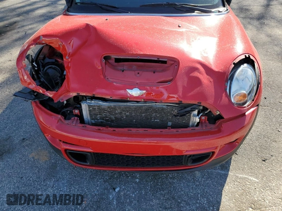 2011 MINI Hardtop S with VIN WMWSV3C5XBTY24525, listed as a Copart auction lot 49977475 with 110,627 mi miles and Salvage title. Bid and sale history available at DreamBid. Image 11.