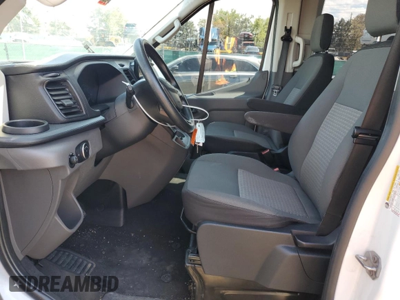 2020 Ford Transit Passenger XL z VIN 1FBAX2C8XLKA60992, wystawiony jako Copart lot #56517485 z przebiegiem 83 982 mil mil oraz Szkoda całkowita • Salvage title. Historia ofert i sprzedaży dostępna na DreamBid. Obrazek 7.