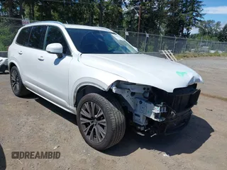 2022 Volvo XC90 Momentum z VIN YV4A22PK8N1778451, wystawiony jako IAAI lot #42809430 z przebiegiem 104 985 mil mil oraz . Historia ofert i sprzedaży dostępna na DreamBid. Obrazek 1.