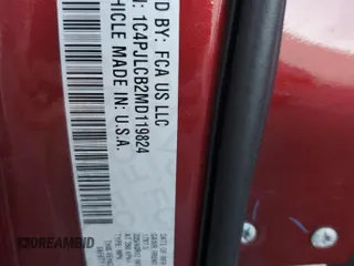 2021 Jeep Cherokee Latitude with VIN 1C4PJLCB2MD119824, listed as a Copart auction lot 81811834 with 65,315 mi miles and Salvage Title. Bid and sale history available at carsss.com. Image 15.
