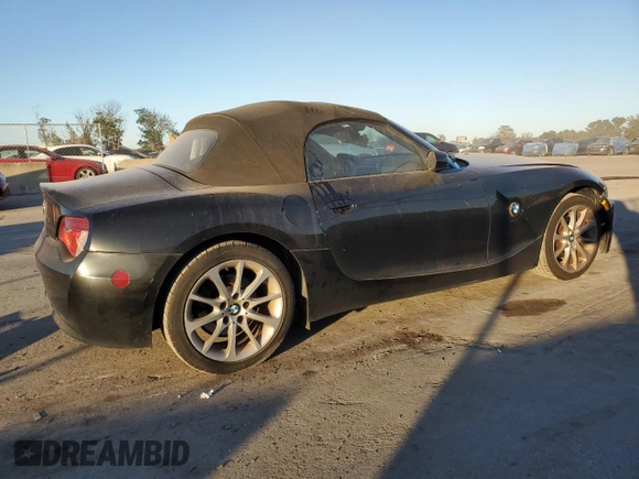2007 BMW Z4 3.0i with VIN 4USBU33567LW72296, listed as a Copart auction lot 83709394 with 139,740 mi miles and Salvage Title. Bid and sale history available at carsss.com. Image 3.