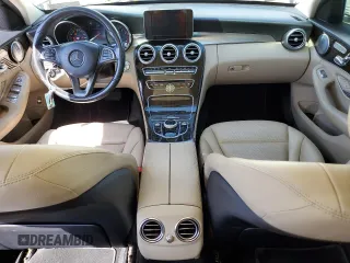 2017 Mercedes-Benz C 300 с VIN 55SWF4KB7HU189529, выставлен на аукционе Copart как лот 62079175 с пробегом 87 349 миль миль и Списание • Salvage title. История ставок и продаж доступна на DreamBid. Изображение 8.