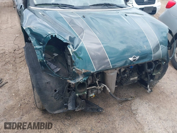 2011 MINI Hardtop S with VIN WMWSV3C59BTY12169, listed as a IAAI auction lot 42472128 with 81,303 mi miles and . Bid and sale history available at DreamBid. Image 6.