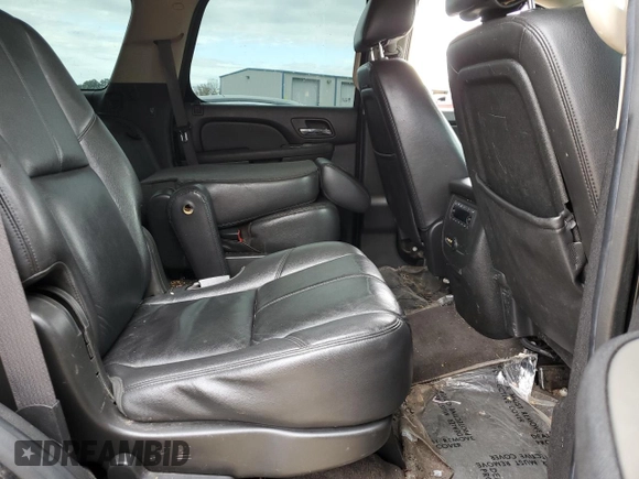 2012 Chevrolet Tahoe z VIN 0K1122238464, wystawiony jako Copart lot #85092534 z przebiegiem 204 392 mil mil oraz Szkoda całkowita • Salvage title. Historia ofert i sprzedaży dostępna na DreamBid. Obrazek 11.