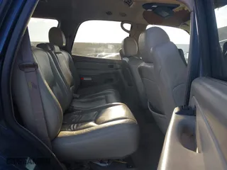 2003 Chevrolet Tahoe LT with VIN 1GNEC13Z23R186855, listed as a IAAI auction lot 41488749 with 314,270 mi miles. Bid and sale history available at carsss.com. Image 8.