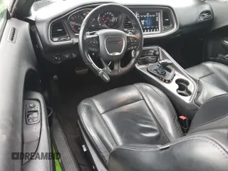 2017 Dodge Challenger SXT z VIN 2C3CDZAG2HH600998, wystawiony jako Copart lot #53380725 z przebiegiem 90 056 mil mil oraz Szkoda całkowita • Salvage title. Historia ofert i sprzedaży dostępna na DreamBid. Obrazek 8.