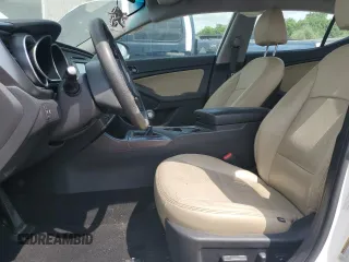 2015 Kia Optima LX z VIN KNAGM4A70F5631670, wystawiony jako Copart lot #60112385 z przebiegiem Nie podano mil oraz Nie do naprawy • Non repairable. Historia ofert i sprzedaży dostępna na DreamBid. Obrazek 7.