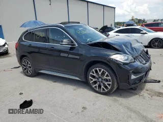 2021 BMW X1 sDrive28i z VIN WBXJG7C05M5U10504, wystawiony jako Copart lot #58708935 z przebiegiem 25 180 mil mil oraz Nie do naprawy • Non repairable. Historia ofert i sprzedaży dostępna na DreamBid. Obrazek 4.