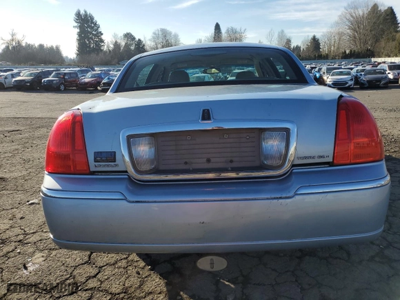 2008 Lincoln Town Car Limited with VIN 2LNHM82V58X654564, listed as a Copart auction lot 42031635 with 235,298 mi miles and Salvage Title. Bid and sale history available at carsss.com. Image 6.