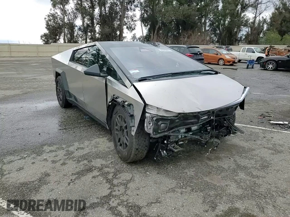 2024 Tesla Cybertruck Cyberbeast z VIN 7G2CEHEE1RA037505, wystawiony jako Copart lot #48383485 z przebiegiem Nie podano mil oraz Szkody całkowita. Historia ofert i sprzedaży dostępna na DreamBid. Obrazek 10.