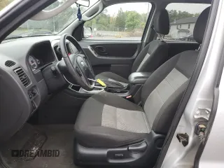 2007 Ford Escape XLT with VIN 1FMYU03117KC03534, listed as a Copart auction lot 72910934 with 107,484 mi miles and Salvage Title. Bid and sale history available at carsss.com. Image 7.