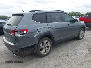 2023 Volkswagen Atlas SE с VIN 1V2JP2CA9PC552717, выставлен на аукционе IAAI как лот 41906799 с пробегом 2 336 миль миль и . История ставок и продаж доступна на DreamBid. Изображение 4.